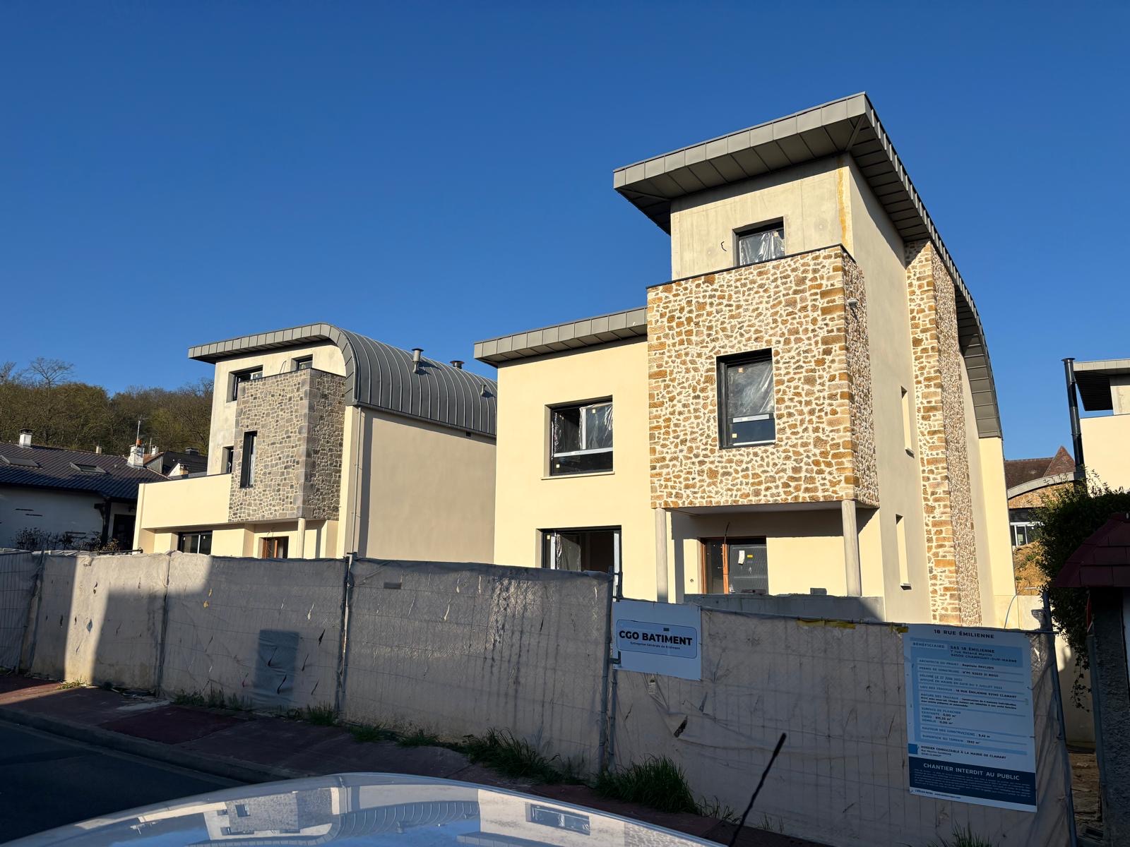 Photo d'une villa d'architecte à Clamart, en cours de livraison. Un programme Birdy Promotion
